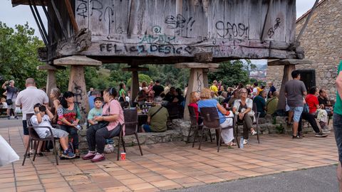 Eclipse total en Asturias desde el Parque de los Pericones, en Gij�n