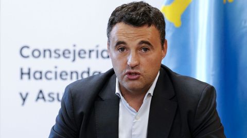 El consejero de Hacienda, Justicia y Asuntos Europeos, Guillermo Pel�ez
