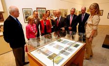 La exposici�n cuenta con material cedido por la familia de Tenreiro.