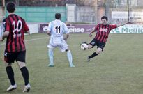 El Lal�n goz� de numerosas ocasiones para poder llevarse el encuentro ante el Ourense B.