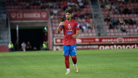 Marcos Lopes, en un partido con el Numancia