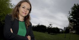 Tras hacer un m�ster en astronom�a, Luc�a Seoane consigui� una beca del Estado franc�s para hacer su tesis.