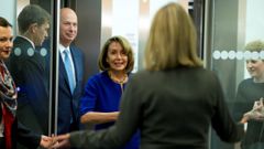 Mogherini recibi� a Pelosi en su oficina de Bruselas