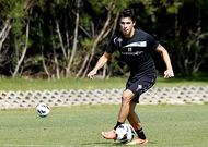 Jota Peleteiro viaj� en la noche de ayer y hoy ser� cedido al segundo equipo del Real Madrid.