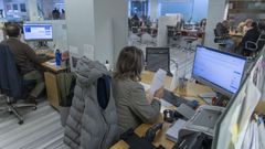 Funcionarios del Rexistro Xeral de la Xunta en San Caetano, en una imagen de archivo