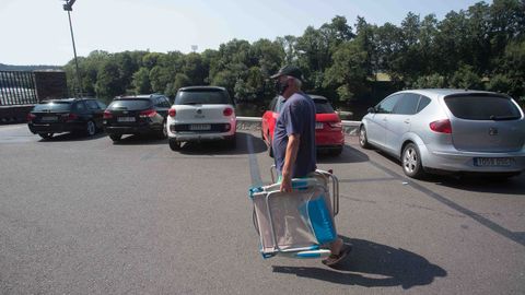 La Conseller�a de Cultura recomendaba utilizar �terra batida ou formig�n lavado con �ridos de pedra do lugar� en el aparcamiento del Fluvial, pero en su lugar se us� asfalto