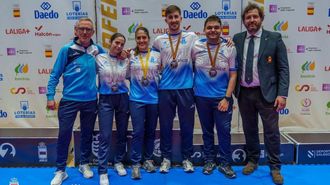 Medallistas de k�rate en el Campeonato de Espa�a de Pontevedra.
