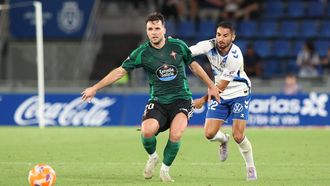 �lvaro Gim�nez en el empate sin goles del pasado curso entre el Tenerife y el Racing. 