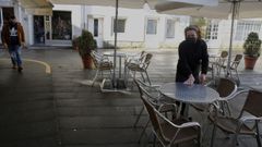 El municipio de Rianxo cumple un mes desde que se decretaron las m�ximas restricciones, que solo permiten a los hosteleros servir en la mitad de las terrazas