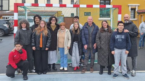 Como resultado del proyecto Xeitos de Ver, se instalaron en el CEE Aspronaga unas redes de poter�a recicladas y que forman parte de un programa de inclusi�n
