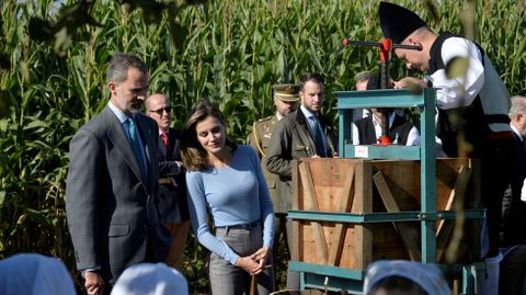 Los Reyes entregaron el Premio al Pueblo Ejemplar de Asturias, que este a�o ha reca�do en la aldea de Pore�u, en el concejo de Villaviciosa