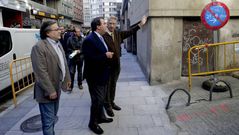 El alcalde Carlos Negreira, en la calle Costa Rica