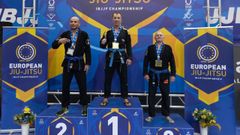 Jos� Antonio Castro Brasi en lo m�s alto del podio en Lisboa.