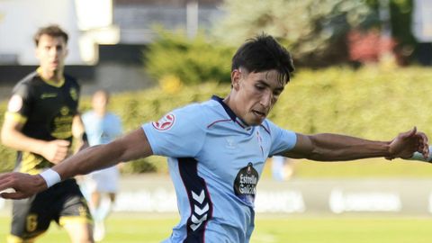 Ianis Tarba, en uno de los partidos en los que particip� con el Celta Fortuna.
