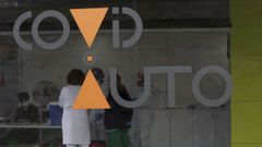 Imagen del covidauto del Chuac