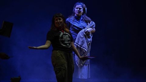 Feroz pone en escena  A Fortaleza , en el marco de la MIT de Ribadavia. 