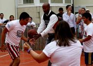 Bowen comparti� ayer la ma�ana con los j�venes de Down Vigo.
