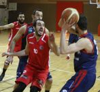 Los jugadores del CB Chantada buscan la permanencia en la liga EBA