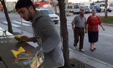 El montaje de los puestos se adelant� para mejorar la organizaci�n y que est� todo listo hoy. 