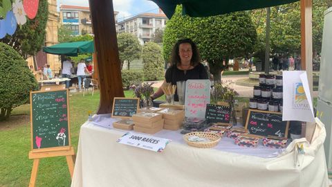 Alba Ortiz, en su puesto de moras