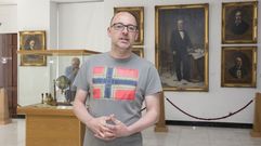 Dar�o Areas, gu�a del museo Fernando Blanco 