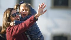 La F-105 comienza su larga traves�a desde el muelle del Arsenal