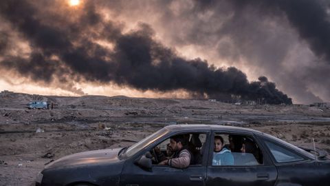 Una familia huye de Mosul. Sergey Ponomarev, de �The New York Times�. World Press Photo