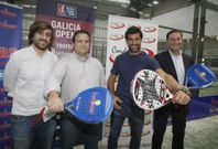 El centro de Condesa Sport en Vilagarc�a sirvi� ayer de escenario de la presentaci�n del Open. 