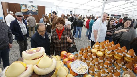 Primer d�a de la Feira do Queixo de San Sim�n da Costa en Vilalba