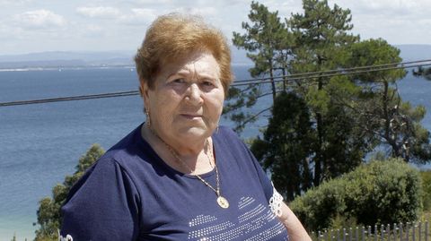 Amalia Pi�eiro, 80 a�os. Naci� en Boiro, vivi� en Pobra, y ahora en Ribeira. Fue frutera