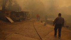 Lucha contra el fuego en Rianxo