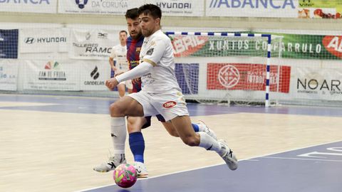 Novoa perseguido por Catela. 