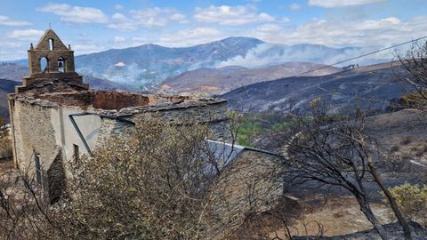 Como qued la capilla tras los incendios