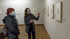 A vicepresidenta da Deputaci�n, Maite Ferreiro, visitando a exposici�n