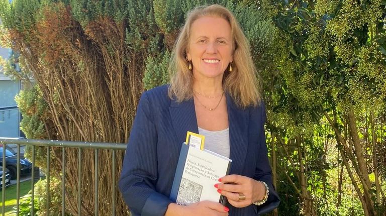 Isabel Mor�n, profesora da USC e autora da monograf�a