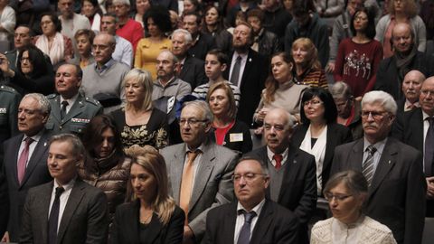 Fueron muchos los que no quisieron perderse al acto de conmemoraci�n de la Constituci�n.