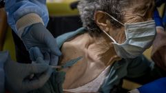 Contin�a en Ourense la campa�a de vacunaci�n del coronavirus