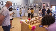 La exposici�n �Mostrarte� se inaugur� el 20 de mayo en el centro sociocultural de Sar, dentro de una iniciativa organizada por el IES de Sar y el Espazo Veci�al de Sar en colaboraci�n con el Concello.