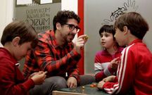 Jos� Manuel, nun obradoiro de Cool School, destaca que os nenos �son esponxas� para os idiomas.