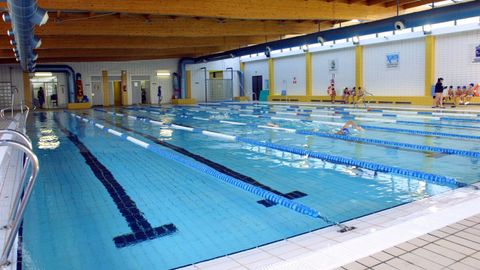 Imagen de archivo de la piscina de Teis antes del incendio que provoc su cierre