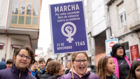 Manifestaci�n por el 25N de Xinzo de Limia. 