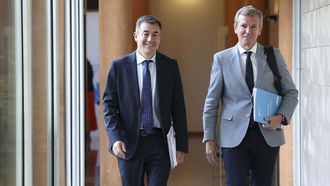 Romn Rodrguez, conselleiro de Educacin, y Alfonso Rueda, presidente de la Xunta.