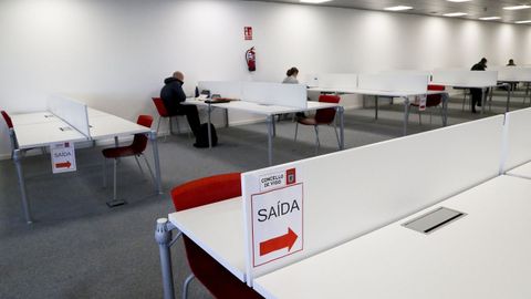 Biblioteca de la UNED de Vigo en una imagen del mes de noviembre