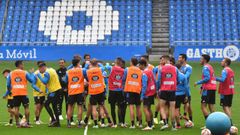 Jugadores del Deportivo, durante un entrenamiento en Riazor