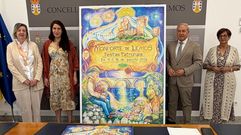 La concejala de Cultura, la autora del cartel, el alcalde y la primera teniente de alcalde, en la presentaci�n de ayer en el Ayuntamiento