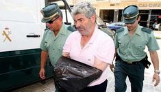 A Deza Castro se le acusa de un delito de tenencia de explosivos y de otro medioambiental.