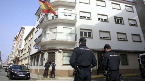 La Comisar�a Local de Monforte y agentes de la Polic�a Nacional, en una imagen de archivo