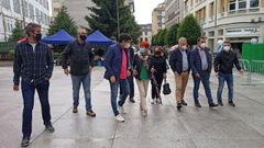 Rub�n Arroxo y los concelleiros del BNG inauguraron junto a los t�cnicos la nueva calle peatonal