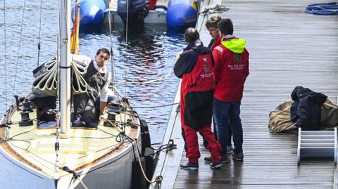 Preparativos para la regata en el puerto de Sanxenxo