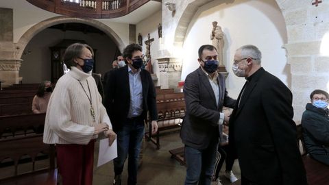 Romn Rodrguez y el delegado de la Xunta, Javier Arias, fueron recibidos por el obispo, Alfonso Carrasco Rouco.